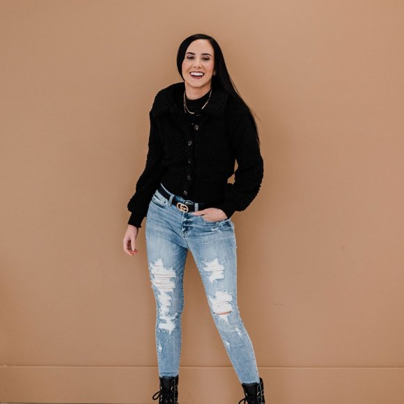 Button Down Ribbed Trim Sherpa Jacket (black) - Picture 4 of 6